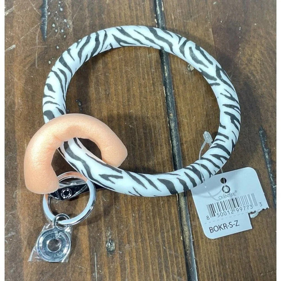 Oventure Big O Key Ring Silicon Bangle‎ Keychain Zebra Print Black White NEW - Picture 1 of 1